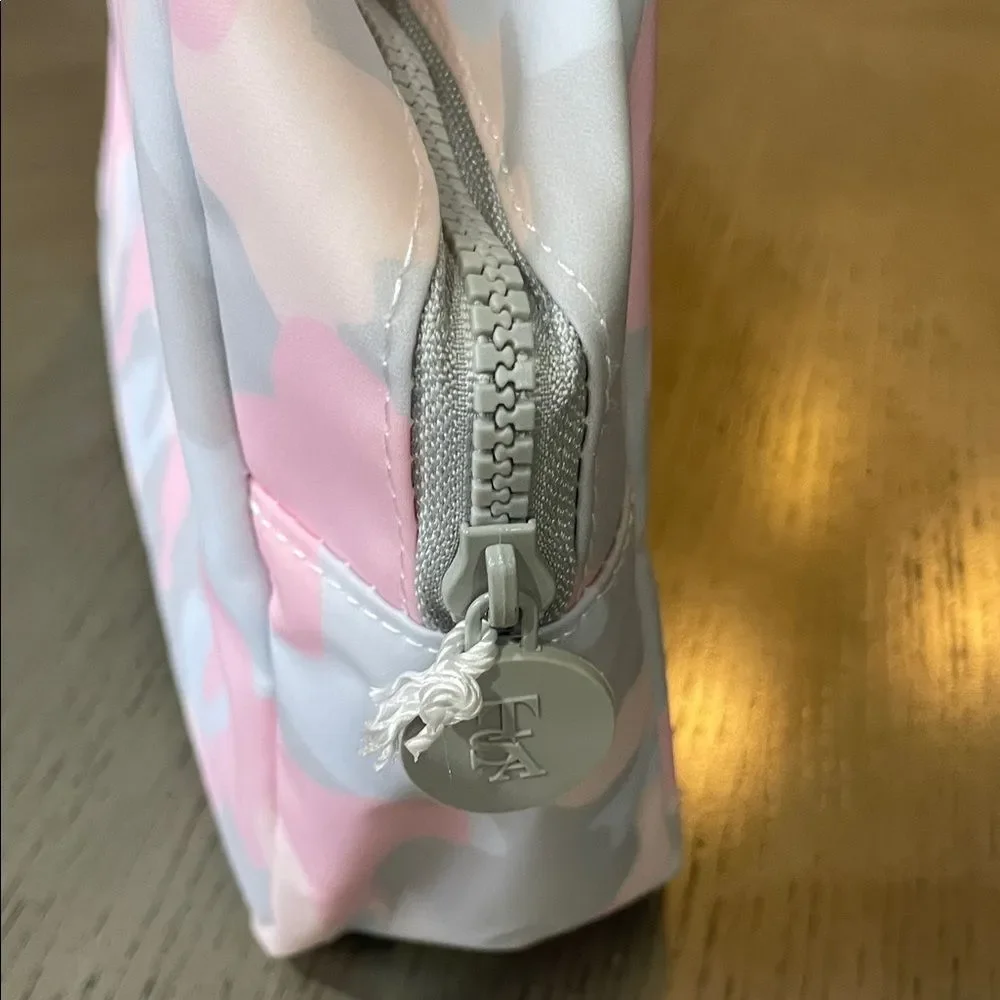 TRVL Signature Accessories Pink and Gray Camouflage Hair Bag